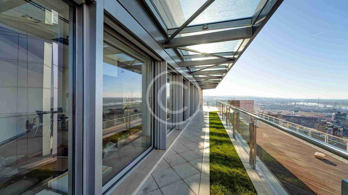 The second roof of Windsor is done